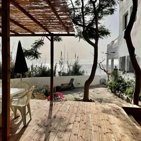 Quiet House With Spectacular Ocean Views 度假居 *